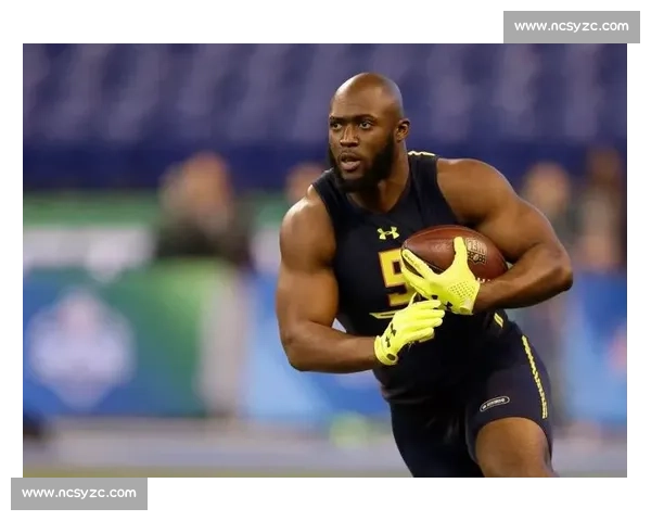 逆天弹跳！橄榄球新星教科书级过人震撼全场