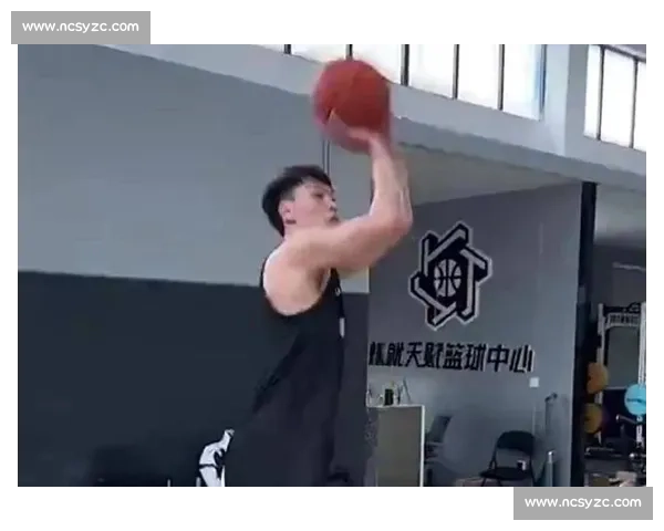 遮天蔽日！考辛斯中国行大帽徐杰 赛后击掌引热议